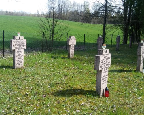 zwiedzanie cmentarza pierwszo wojenny w Pozezdrzu